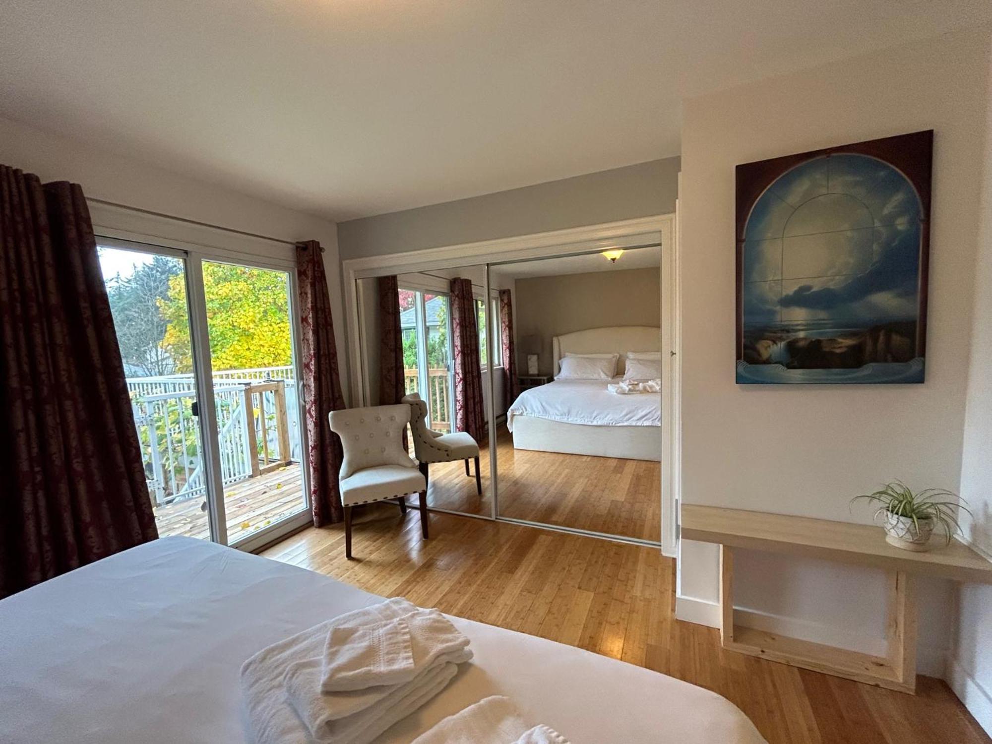 North Nanaimo Gem - Garden-View Room With Private Ensuite Exterior photo